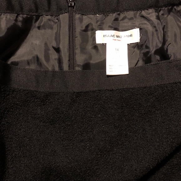 Isaac Mizrahi Black Textured Pencil Skirt Size 14 - Picture 2 of 3